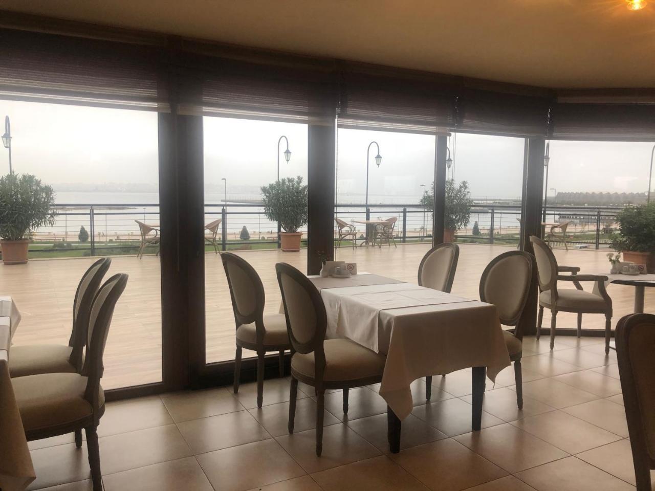 Riviera Hotel Baku Extérieur photo